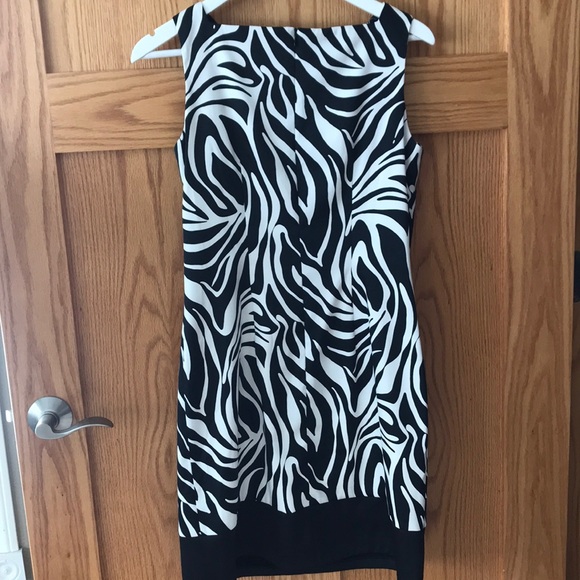 Zebra print Dress - Picture 3 of 6